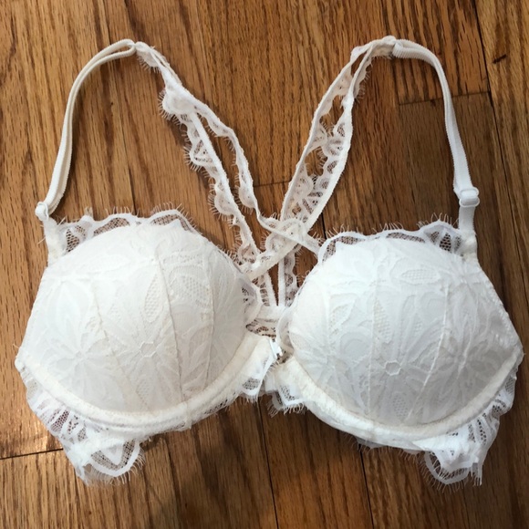 White Lace criss cross bra from Pink! - Picture 1 of 4